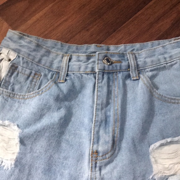 Juniors Shein Ripped side tie Jean shorts - Picture 4 of 9